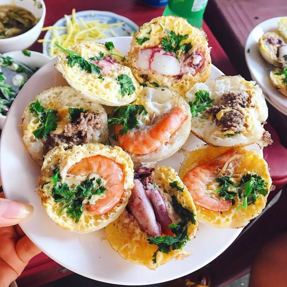 Thưởng Thức Bánh Canh Hẹ: Hương Vị Đặc Trưng Của Phú Yên
