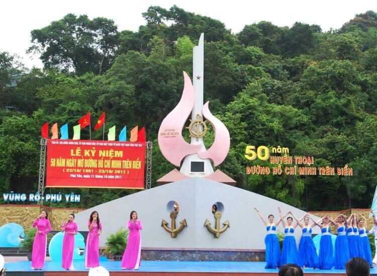 Khu di tích lịch sử Vũng Rô: Chứng Tích Hào Hùng Của Đường Hồ Chí Minh Trên Biển