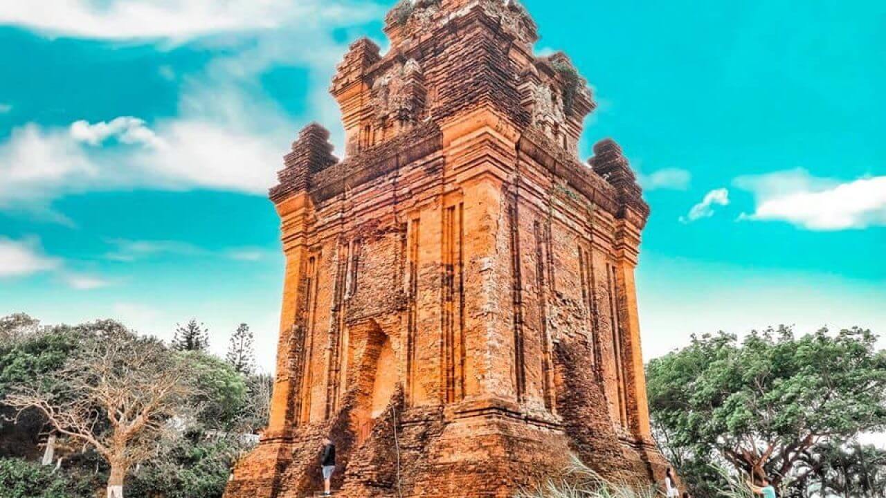 Những Lưu Ý Khi Tham Quan Tháp Nhạn