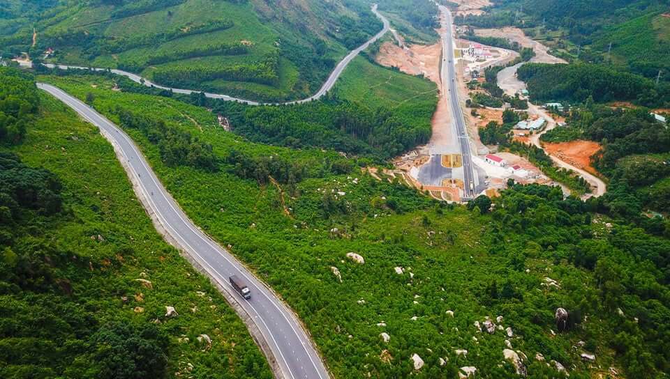 Chinh Phục Đèo Cù Mông: Cung Đường Đèo Núi Hùng Vĩ Bậc Nhất Miền Trung