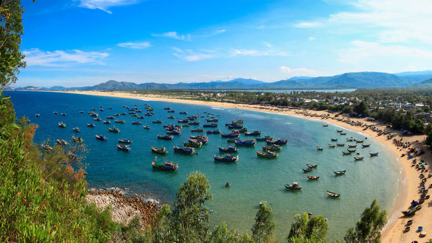 Những Trải Nghiệm Độc Đáo Không Thể Bỏ Lỡ Tại Vịnh Xuân Đài